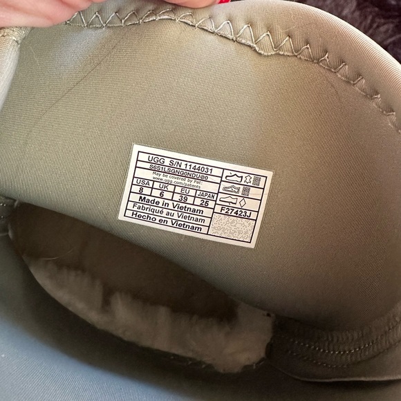 UGG CLASSIC DIPPER PLATFORM SHADED CLOVER BOOTS - Picture 6 of 7